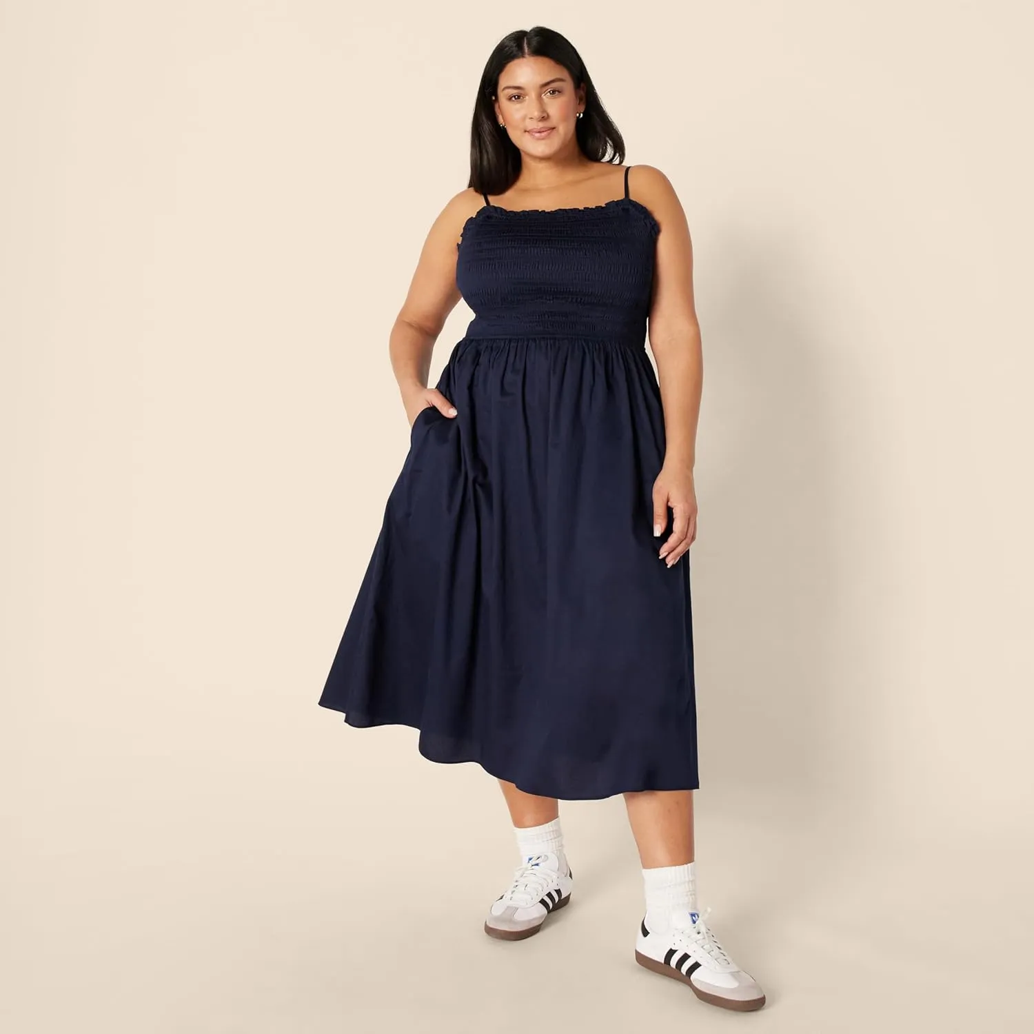 Amazon Essentials Women's Regular-Fit Cotton Sateen Smocked Bodice Midi Dress