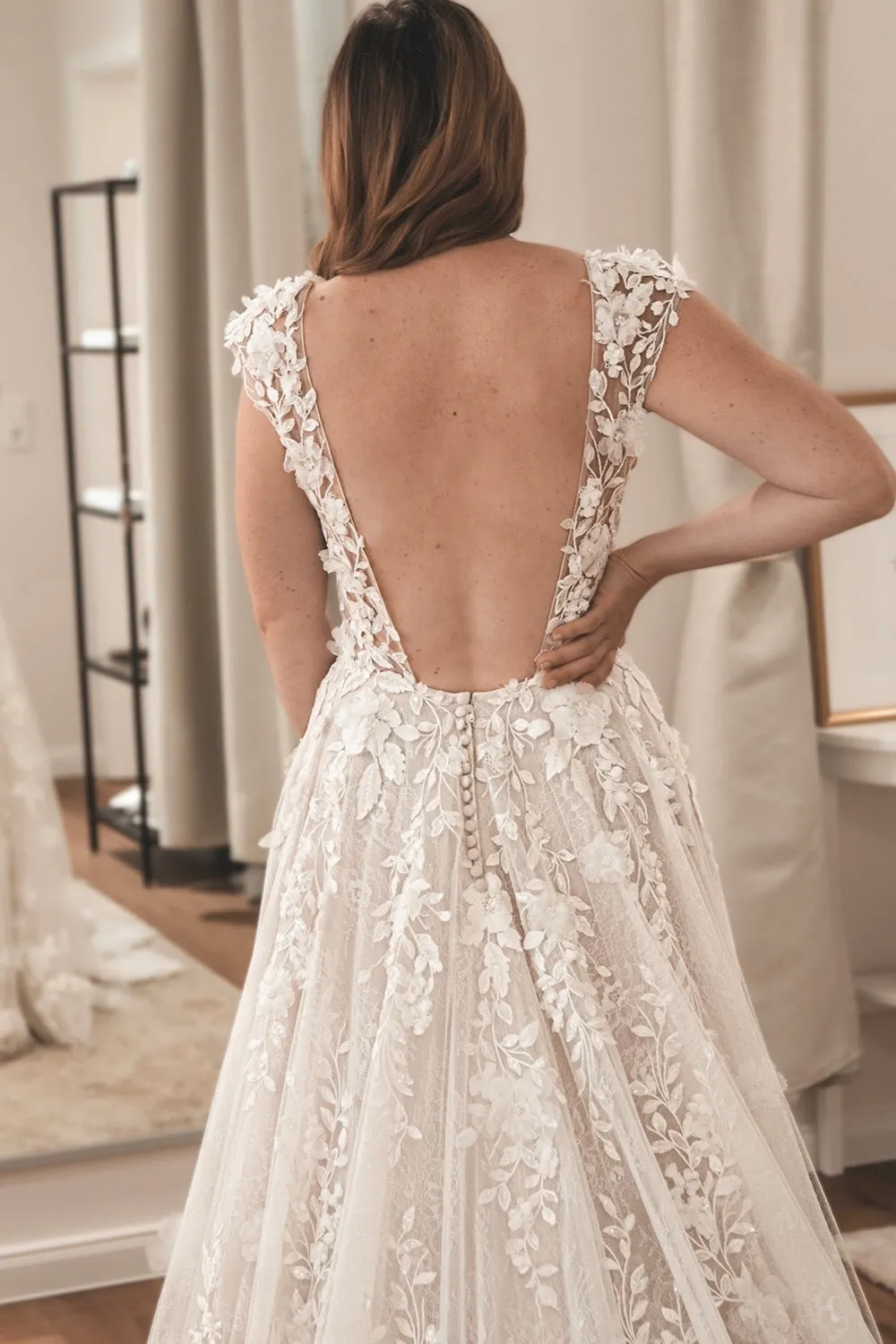 Bohemian A Line V Neck Lace Tulle Wedding Dresses with Appliques
