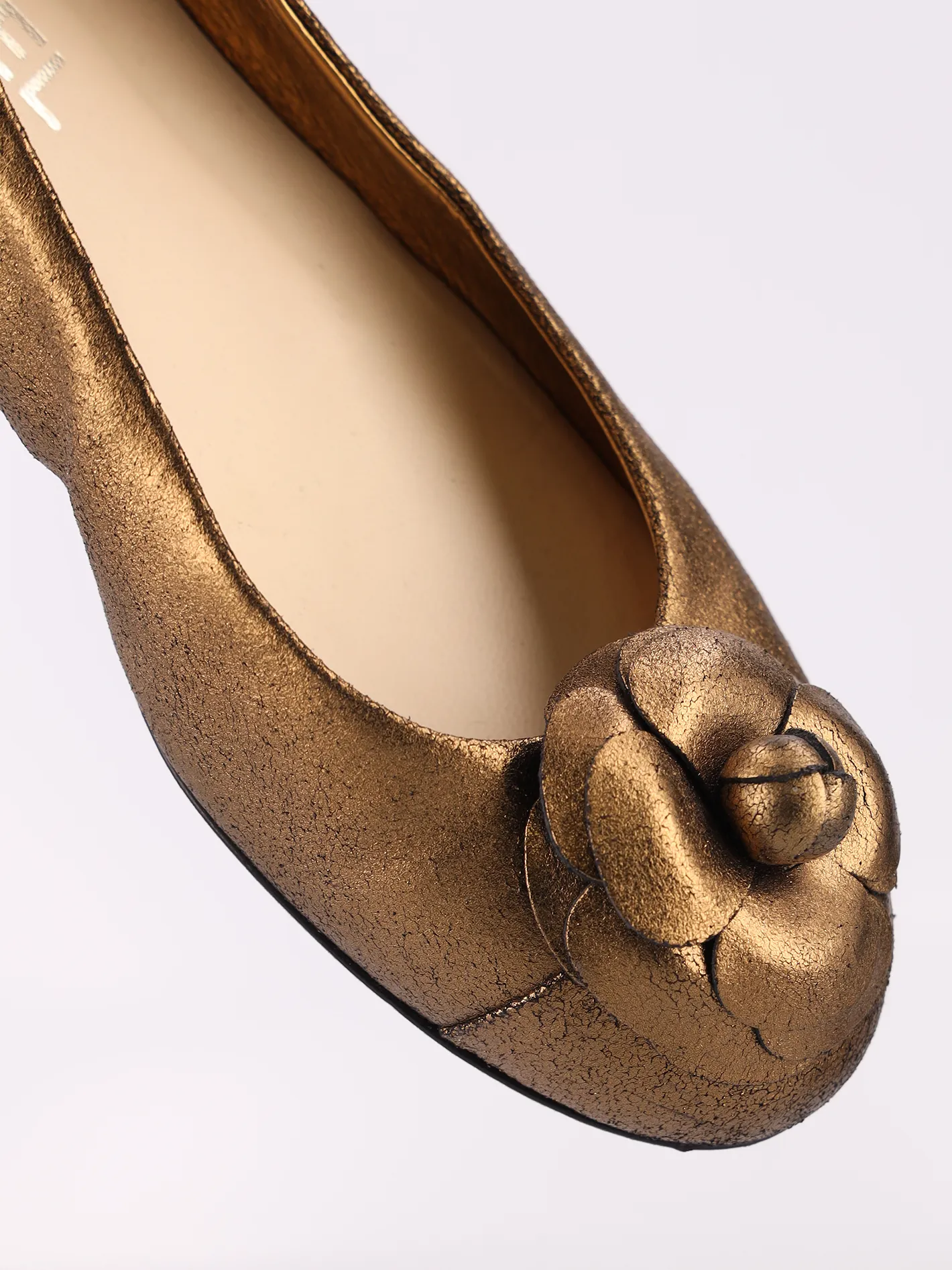 camellia-motif ballet flats