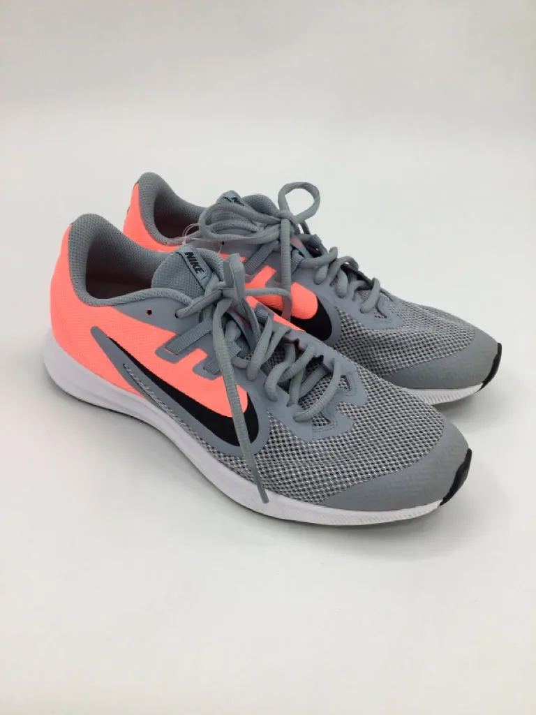 Nike Child Size 6 Youth Gray Sneakers