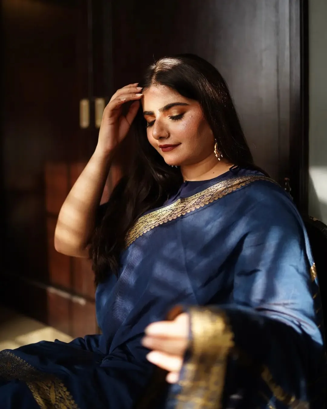 Rozana Saari: Madham مدھم